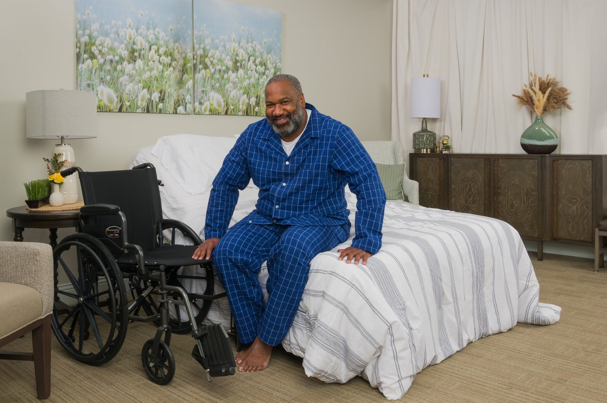 Supernal 5 electric hospital bed with Trendelenburg San Diego